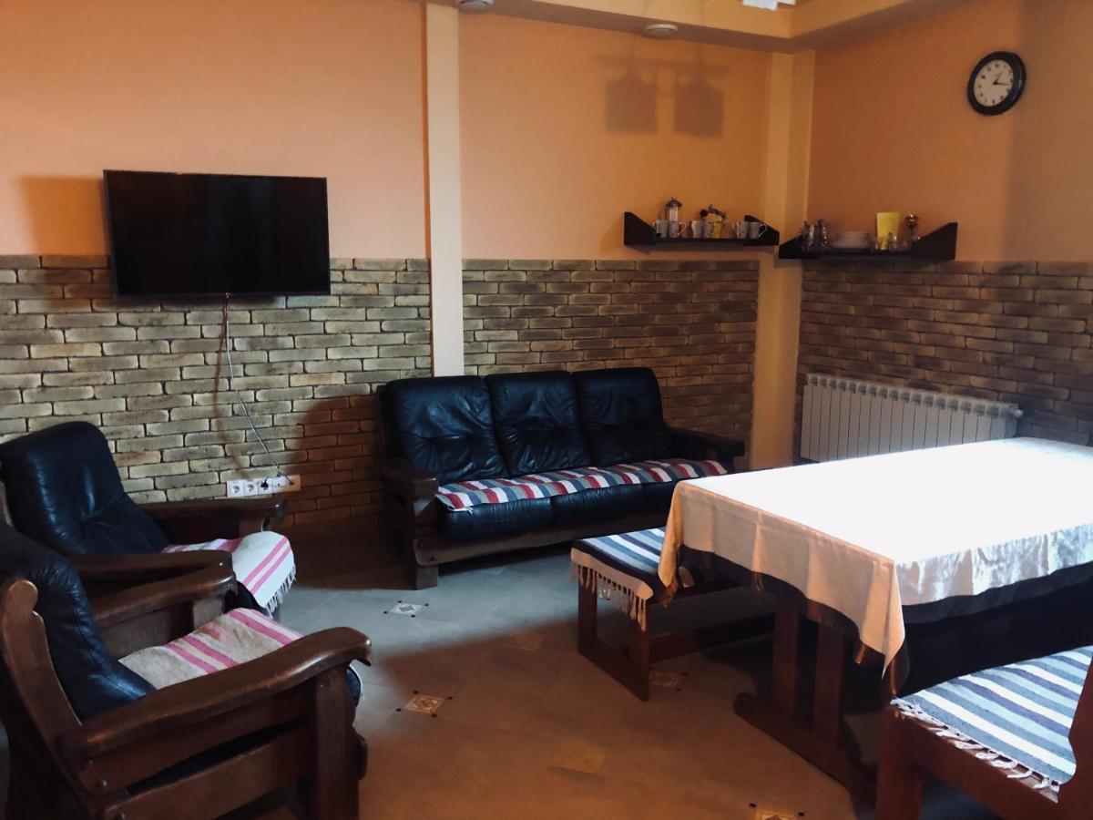 Карпаты 후스트 외부 사진